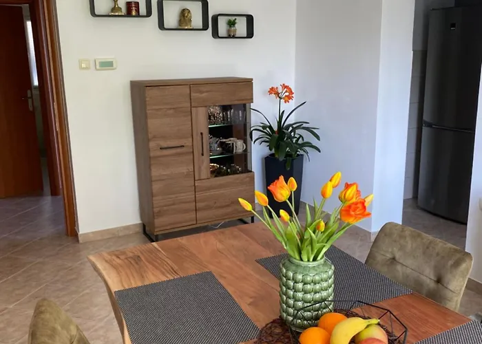 Apartman Paola *